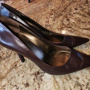 Nine West brown leather heels